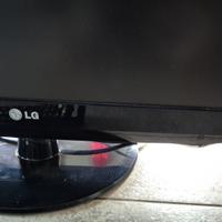 Televisore 22 pollici marca LG