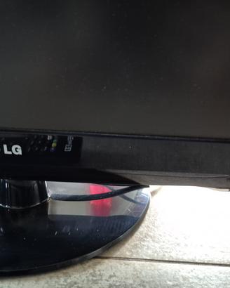 Televisore 22 pollici marca LG