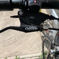 Bicicletta leggera forcelle in carbonio