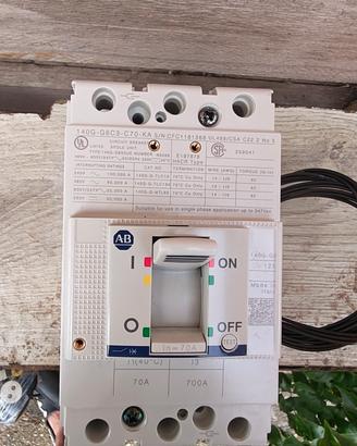 interruttore automatico Allen Bradley  70A