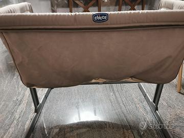 next to me della chicco