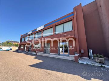 Capannone Commerciale - Elmas