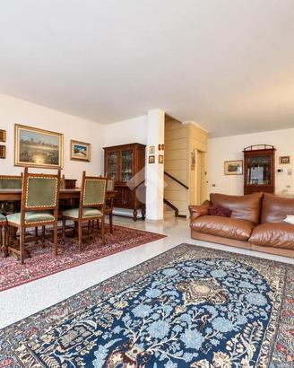 VILLA SINGOLA A NOVARA