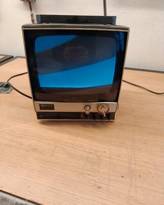 televisore portatile vintage Sony modello TV-900UE