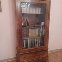 Antica libreria vetrina