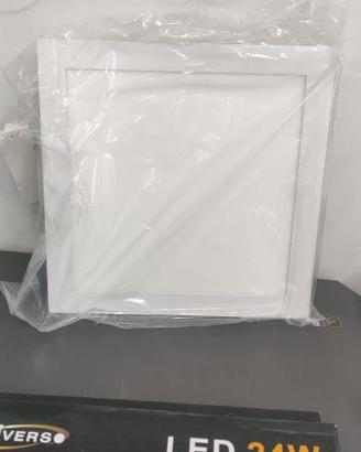 7 pannelli LED quadrati 24W 3000K luce calda 30x30