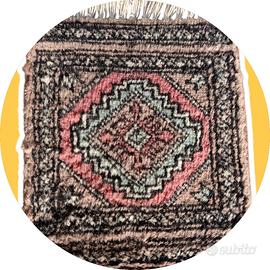 piccolo tappeto orientale bukhara nodi a mano