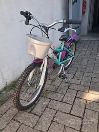 bicicletta  da bambina 8/12 anni 
