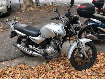 Yamaha YBR 125