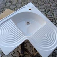 lavello angolare in ceramica 