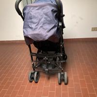 Passeggino pieghevole usato