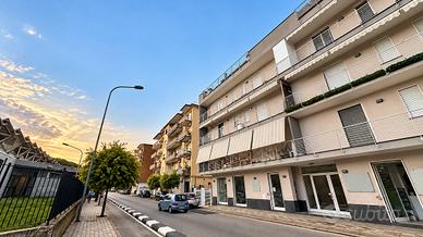 Recente costruzione, zona centrale con box e canti