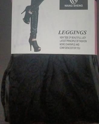 Leggings eleganti con pizzo nuovi confezionati