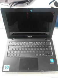 ASUS F200M