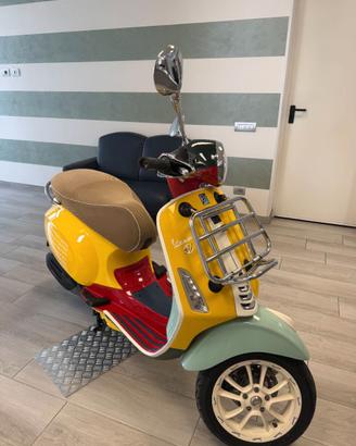 Vespa Primavera 125 SEAN WOTHERSPOON (2021)