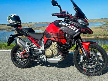 Ducati multistrada v4 pellicola speciale