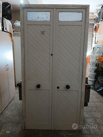 portone di ingresso.