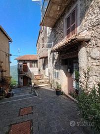 MONOLOCALE A BELLEGRA