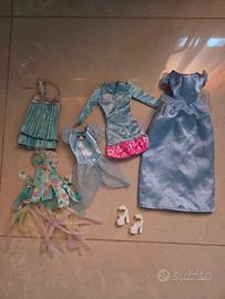 Lotto vestiti barbie 