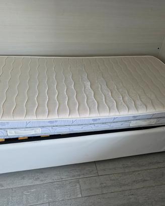 Letto alla francese con contenitore 