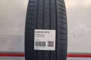 Gomme Usate Bridgestone 225 55 19 Guarda Catalogo