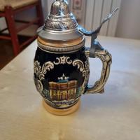 boccale da birra tedesco in ceramica con coperchio