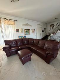 divano in pelle bordeaux