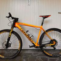 Mountain bike cannondale front