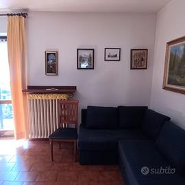 Divano letto angolare con penisola 