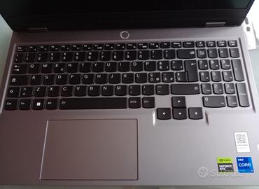 computer portatile gaming Lenovo LOQ 15IRX9