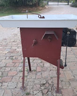 Spannocchiatrice elettrica /sganella mais
