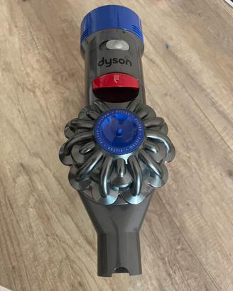 Dyson v8