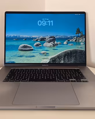 Apple MacBook Pro 16,1 2019.. i7 6 core..SSD 2 TB