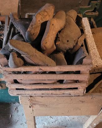 Antiche forme di Scarpe per calzolai
