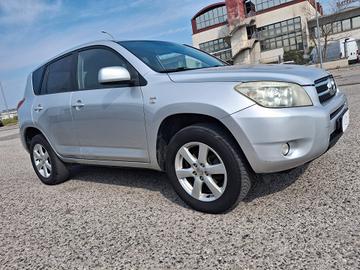 Toyota RAV4-2.2 D-4D 136 CV. Sol*GANCIO TRAINO*