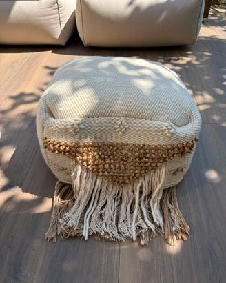 pouf Zara Home  in lana e cotone panna e beige