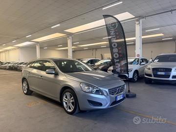 Volvo V60 DRIVe Powershift Momentum