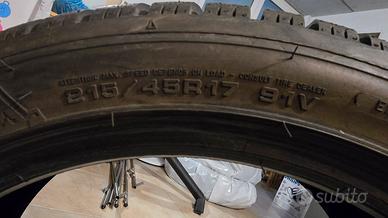 215/45 R17 Dunlop Winter Sport 