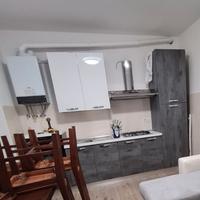  cucina completa e parete attrezzata 