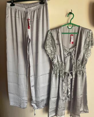 completo yamamay di seta grigio con intimo