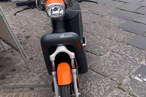 Scuter elettrico Askoll 50