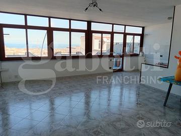 Carini/Paese panoramico 4 vani con terrazzo