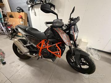 Ktm duke 690