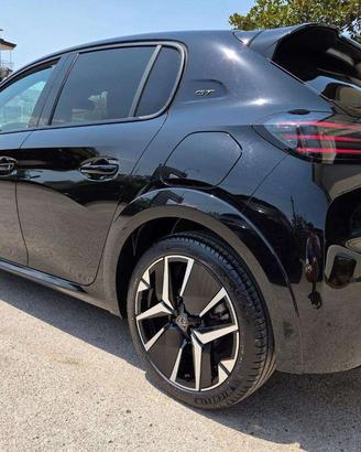 Peugeot 208 Hybrid 145 e-DCS6 GT + sedili elettric