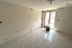 4 LOCALI A LAMEZIA TERME