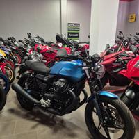 Moto Guzzi V7 IV STONE 2026 NUOVA
