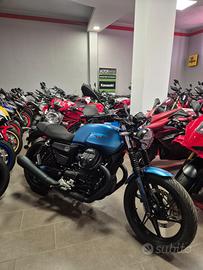 Moto Guzzi V7 IV STONE 2026 NUOVA