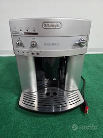 Macchina caffe Automatica DeLonghi Magnifica 