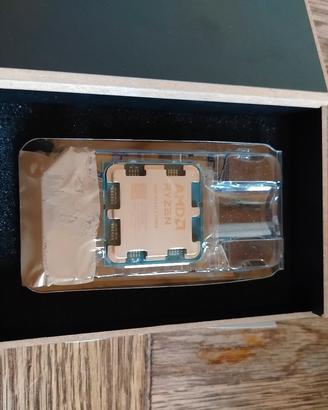 AMD Ryzen 7 9700X Socket AM5 - Nuovo