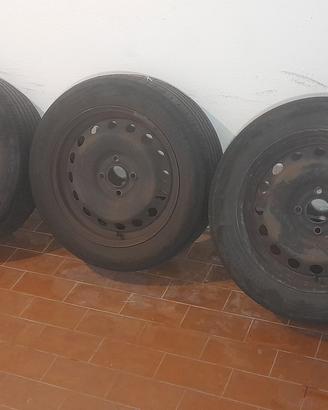 cerchi ford 16 originali  con gomme continental